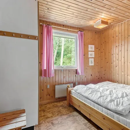 3 Bedroom Cozy In